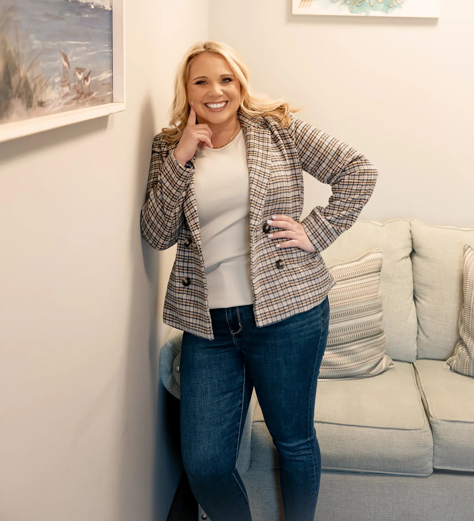 Joanna Flora Joanna Flora | Owner, Clinician Director, Professional Art Therapist